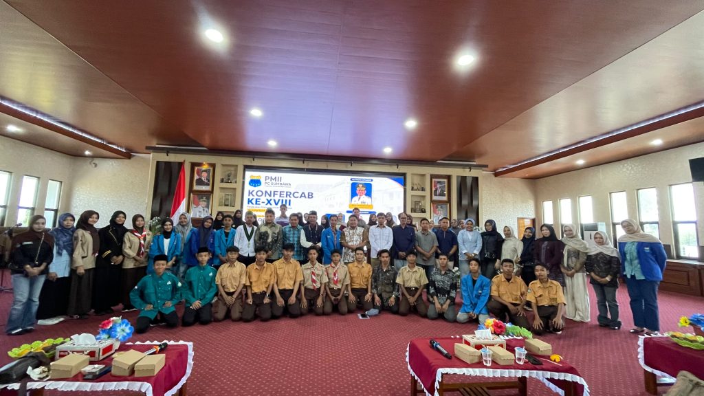 Dinas Pendidikan dan Kebudayaan Kabupaten Sumbawa Menjadi Pemateri pada Konfercab XVIII PMII Cabang Sumbawa